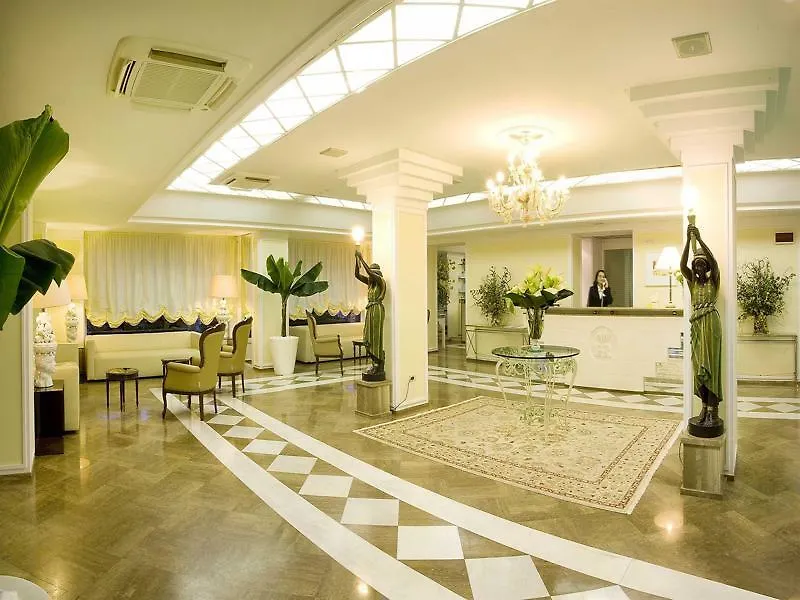 Hotel Roma Риччоне